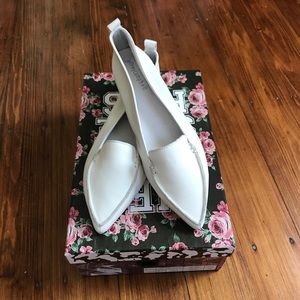 White Jeffrey Campbell Vionnet Flat
