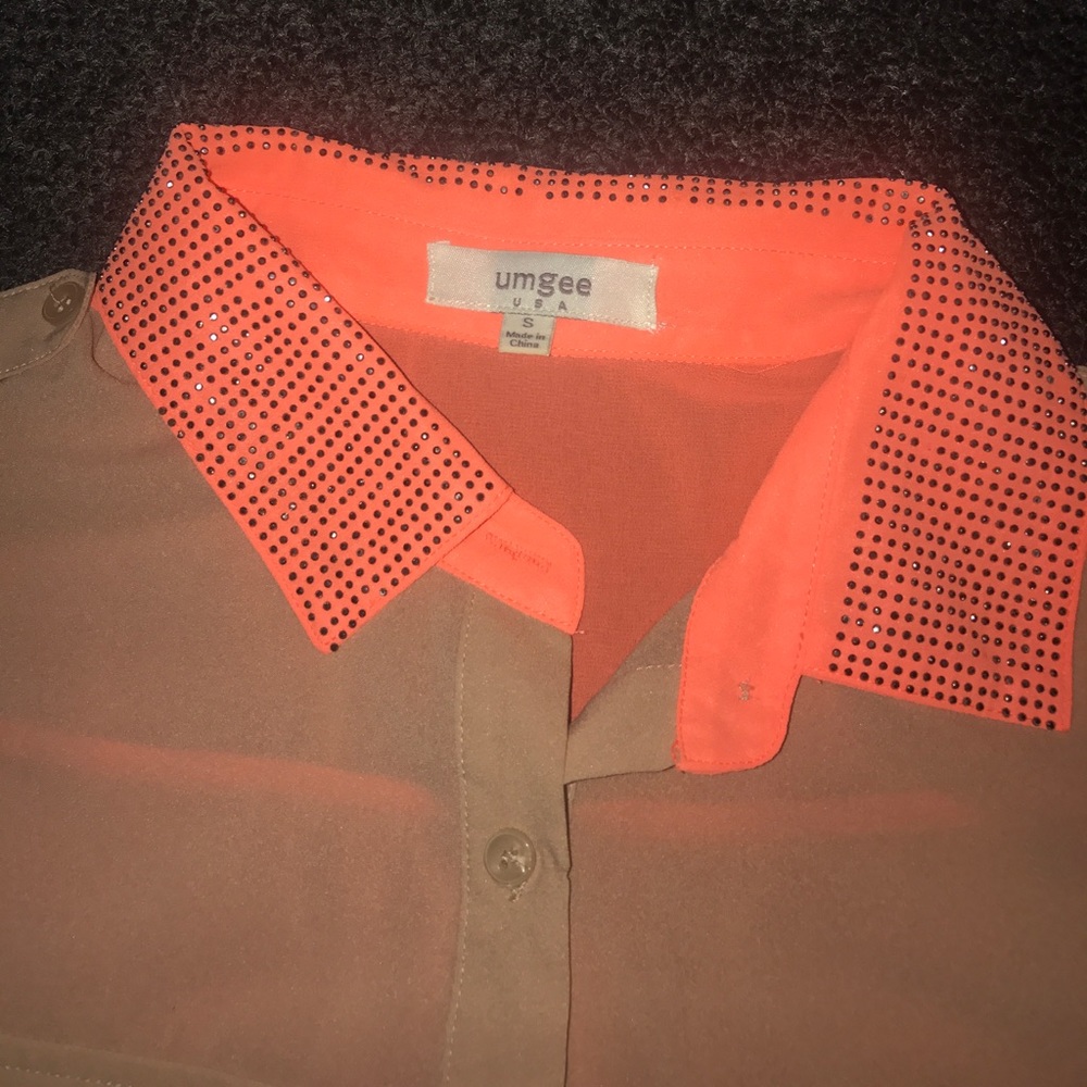 High/low with sequence detail neckline