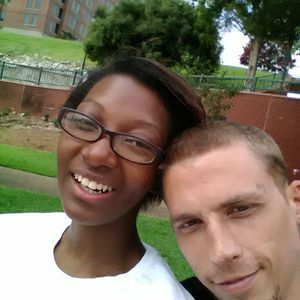 Meet your Posher, Dominique