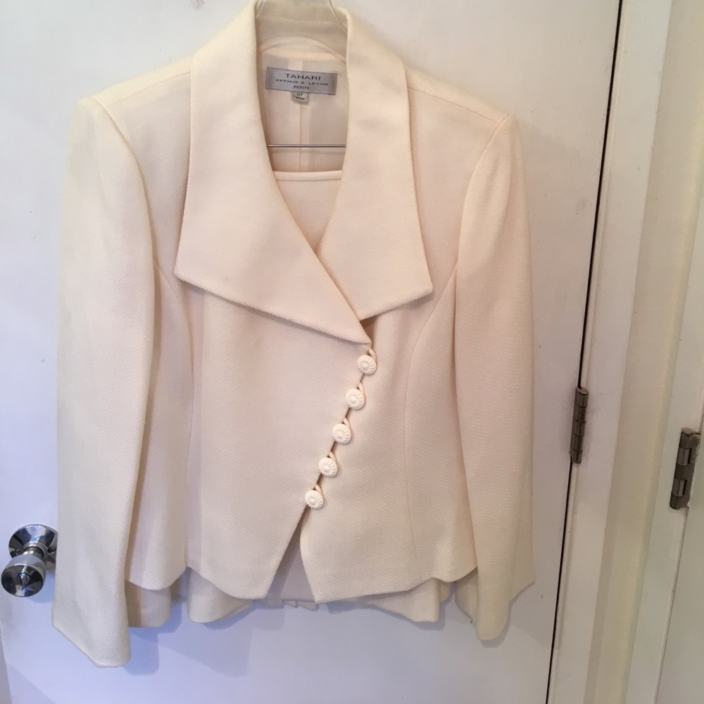 Tahari by Arthur S. Levine wool suit