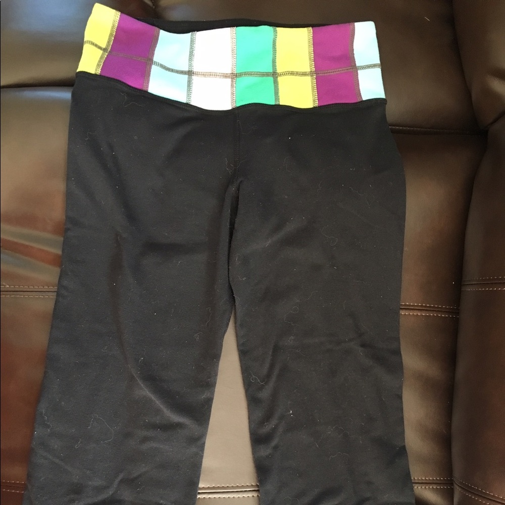 Lululemon Reversible Crop size 2