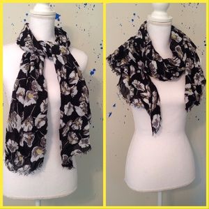 The Limited Floral Print Scarf