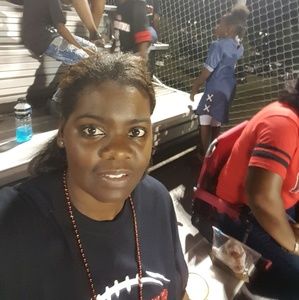 Meet your Posher, Shaneka