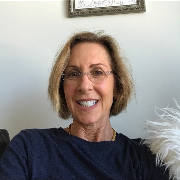 Meet your Posher, Roxanne - Picture 1 of 1