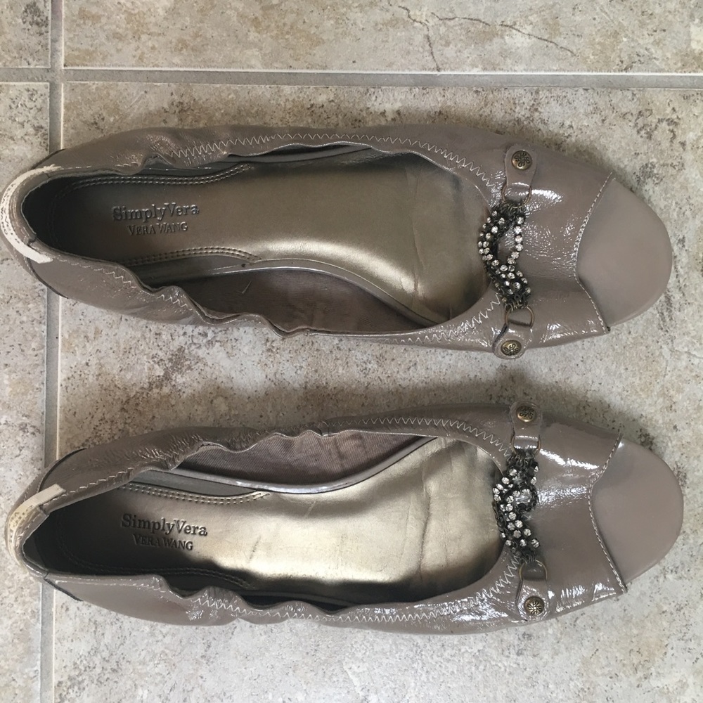 Simply Vera wang open toed pewter flats