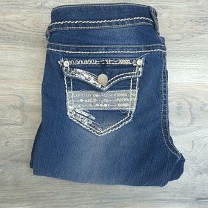 Twenty one black size 5/6 distressed jeans Rue 21