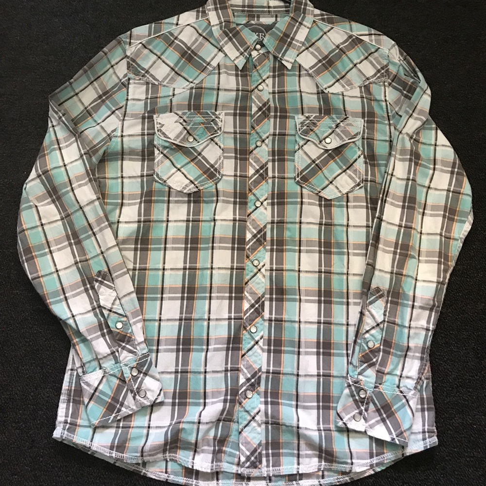 BKE Pearl Snap Button Button