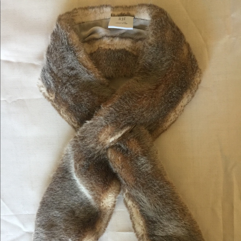 Faux fur scarf