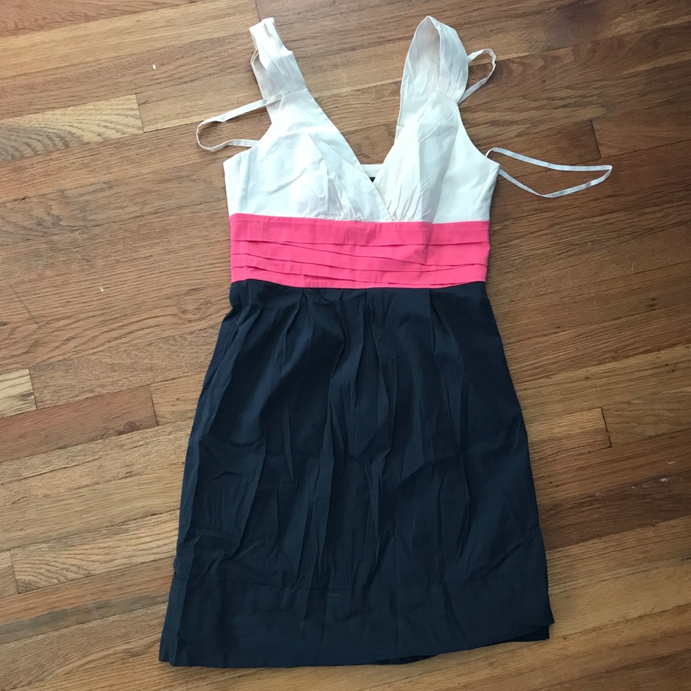 BCBGMAXAZRIA stripe dress with pockets sz 4