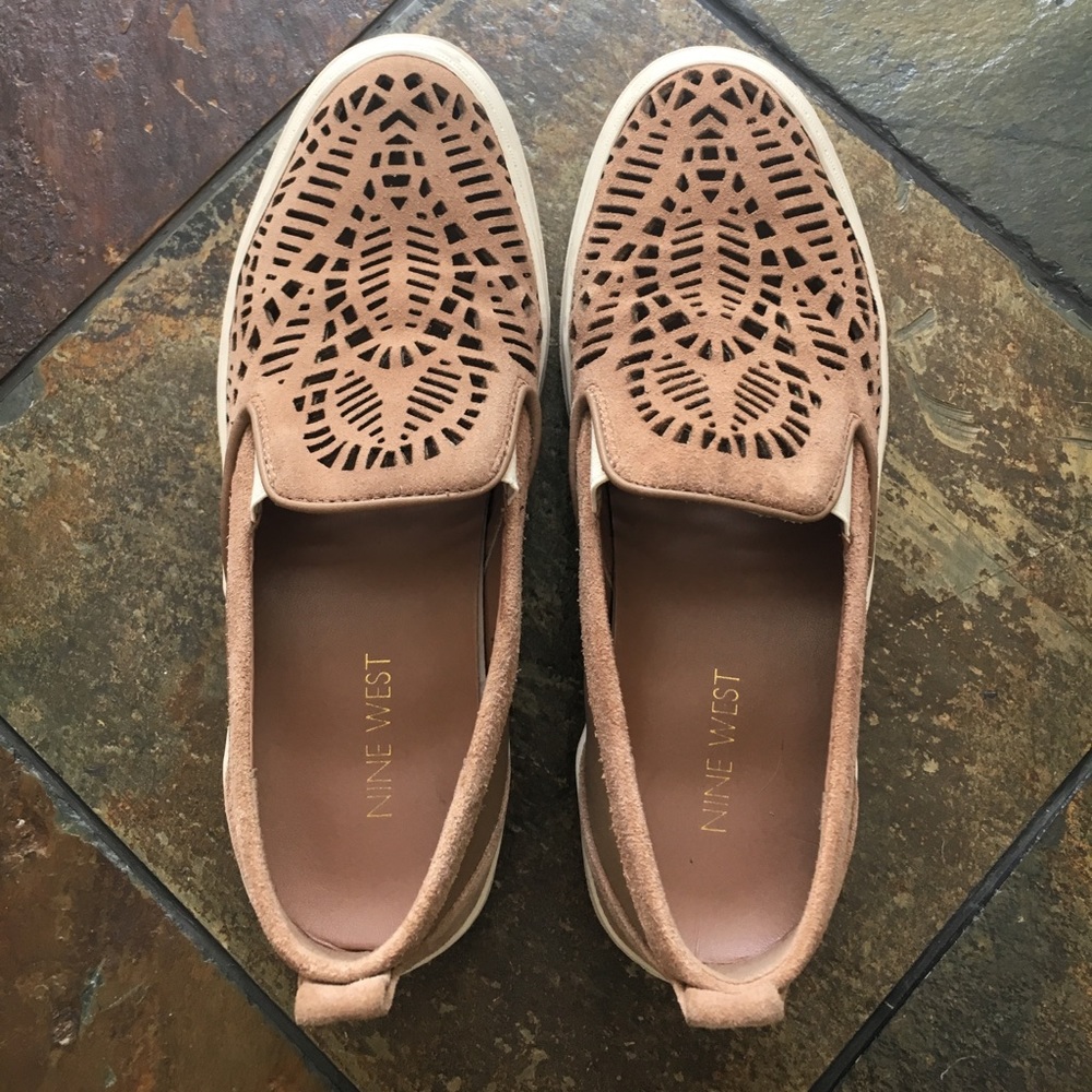 Weekend Shoes 👟 - Picture 4 of 5