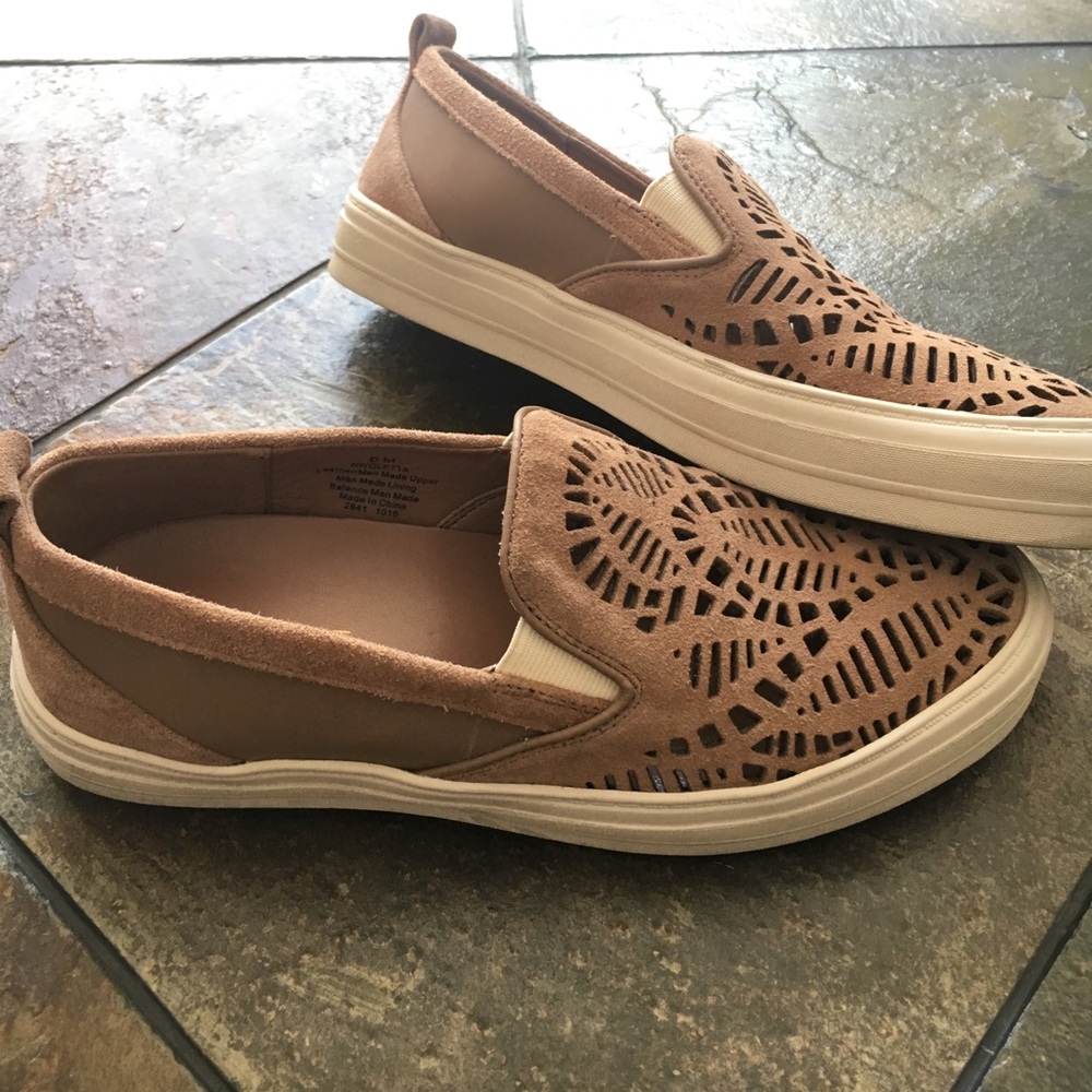 Weekend Shoes 👟 - Picture 5 of 5
