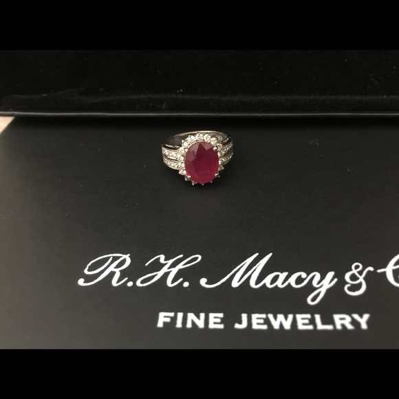 Ring size 6 gold
