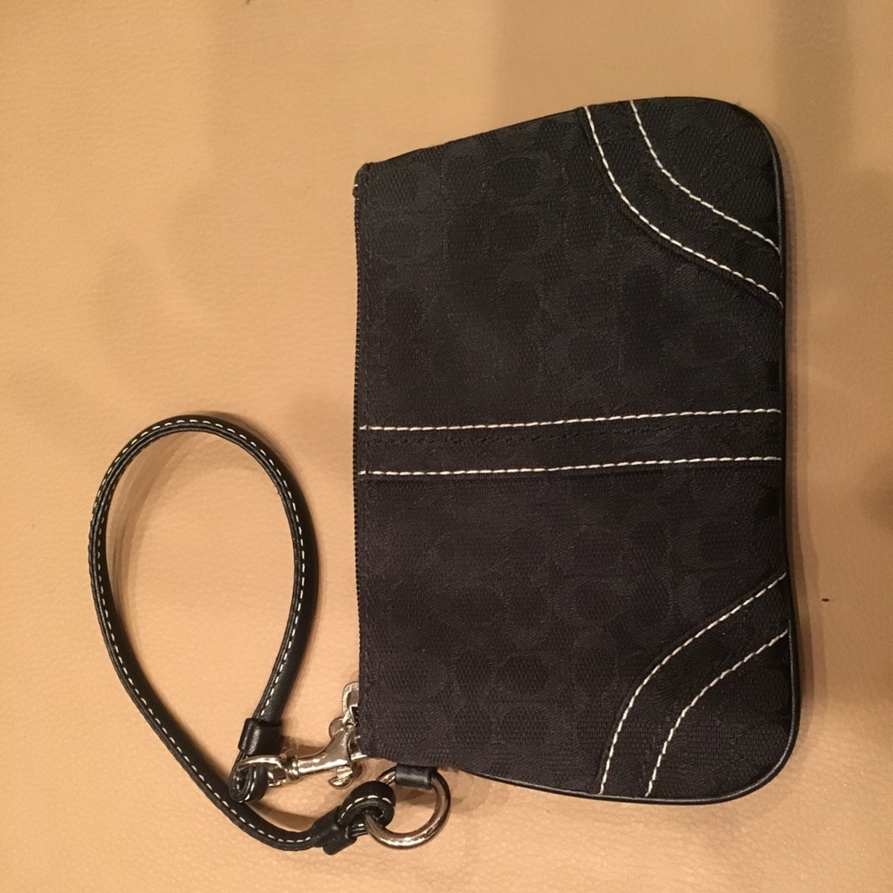 Coach wristlet - authentic