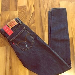 Levi's 711 Skinny Jeans