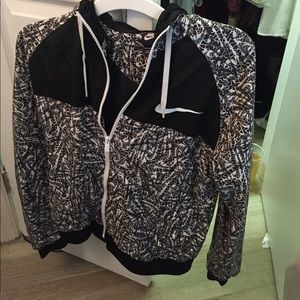 Nike windbreaker jacket