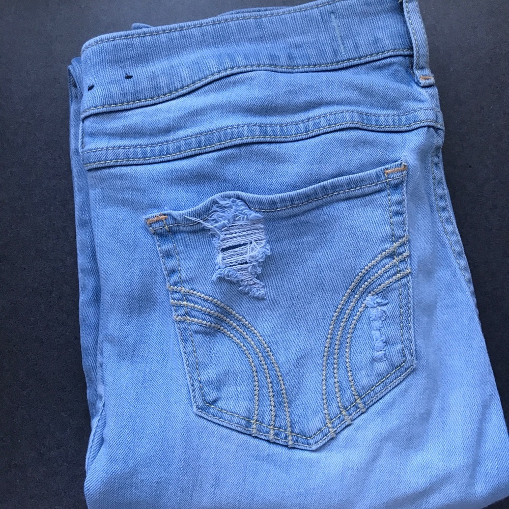 Ripped skinny jeans
