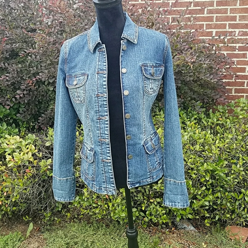 Amazing denim Jean Jacket size small