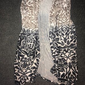 Daytrip velvet detail over piece