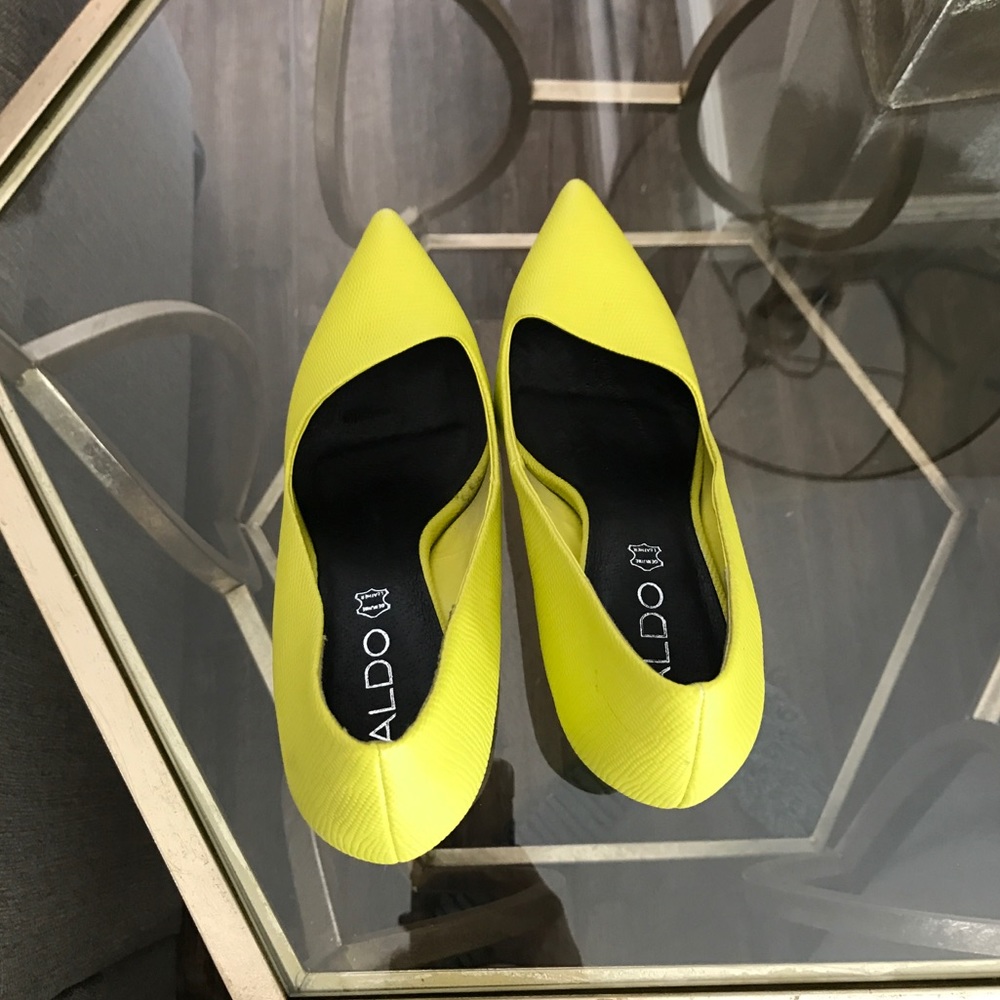 Aldo Lime Green Faux Snakeskin Pumps