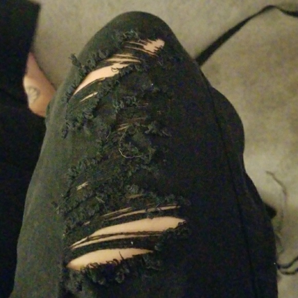 Pants - Picture 2 of 7