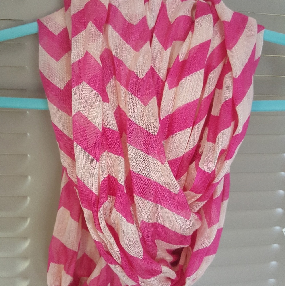 Infinty scarf