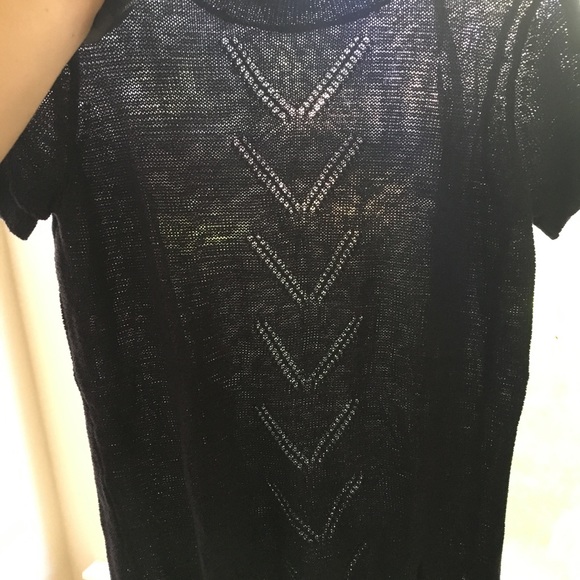 Lightweight Navy Sweater Tee โ๏ธ๐โ๏ธ - Picture 3 of 4