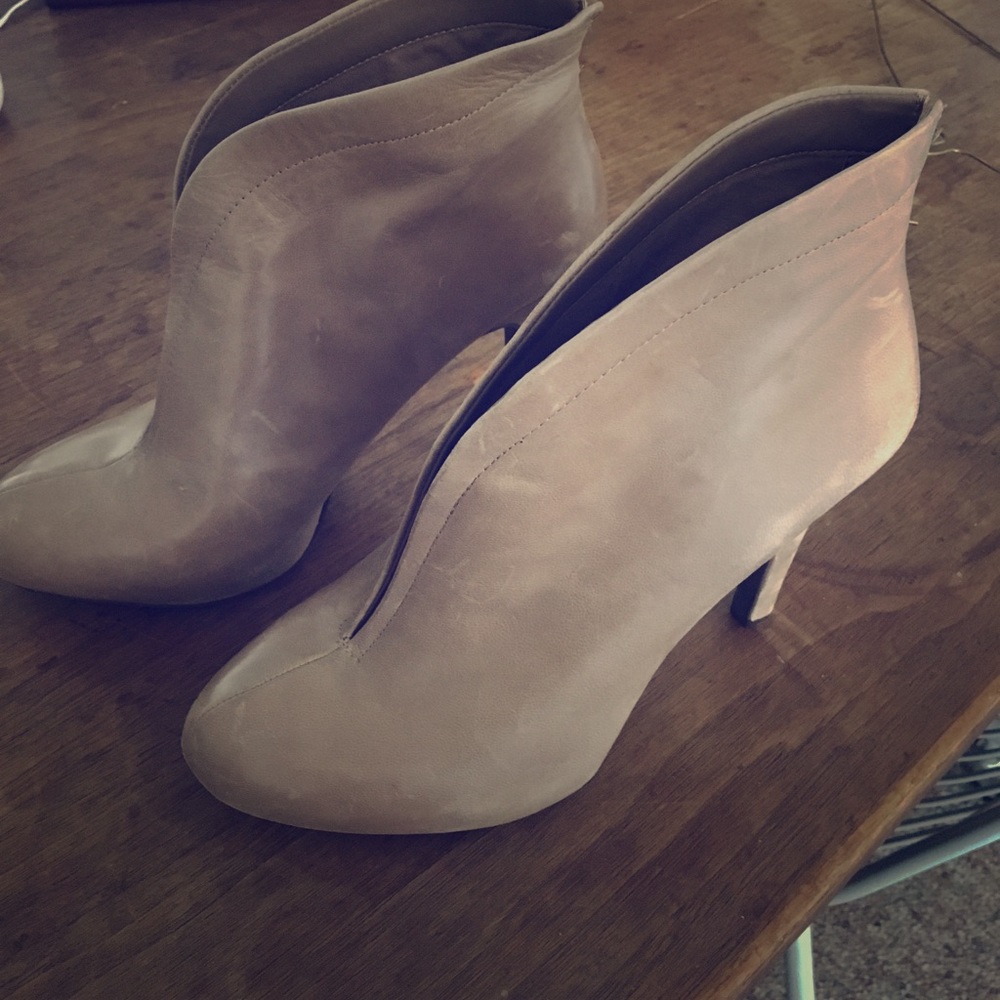 Jessica Simpson heeled booties