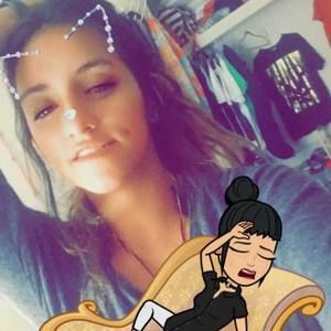 Meet your Posher, Abigail