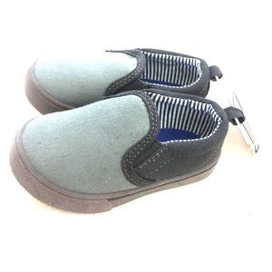 OshKosh B'gosh Slip on Sneakers 👟