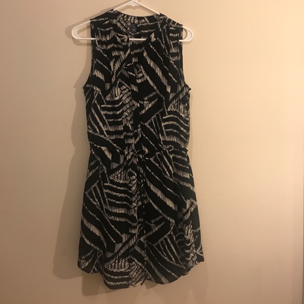 Black and white dress