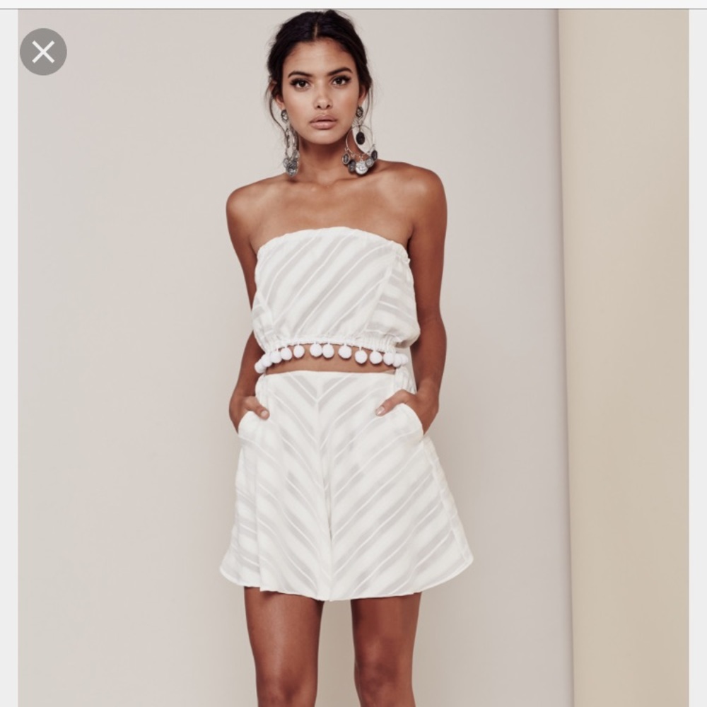 For love and lemons Set