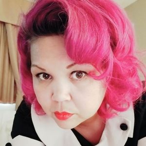 Meet your Posher, Tina