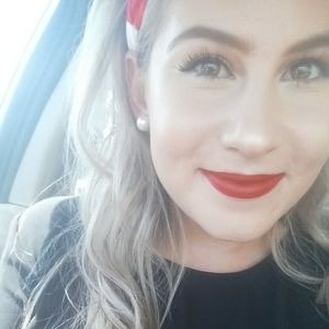 Meet your Posher, Nadia