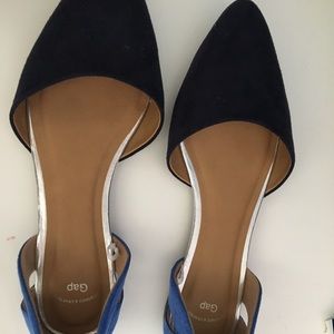 Gap blue flats