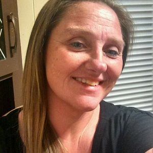 Meet your Posher, Deborah