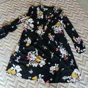 Old Navy Pintuck Floral Dress