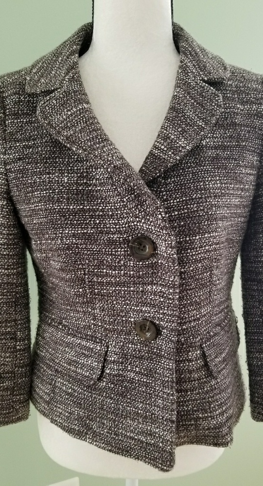 Ann Taylor winter/fall blazer. Like new.