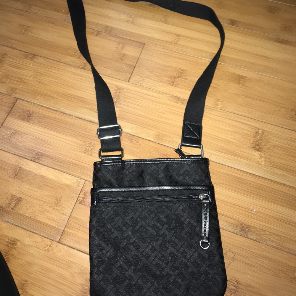 Tommy Hilfiger bag