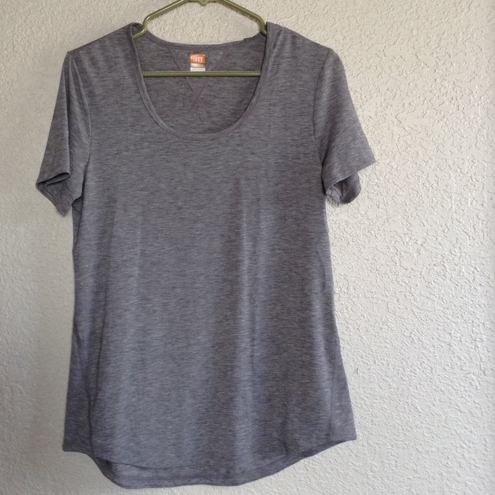 NWOT  Gray Short Sleeve Lucy Workout Top