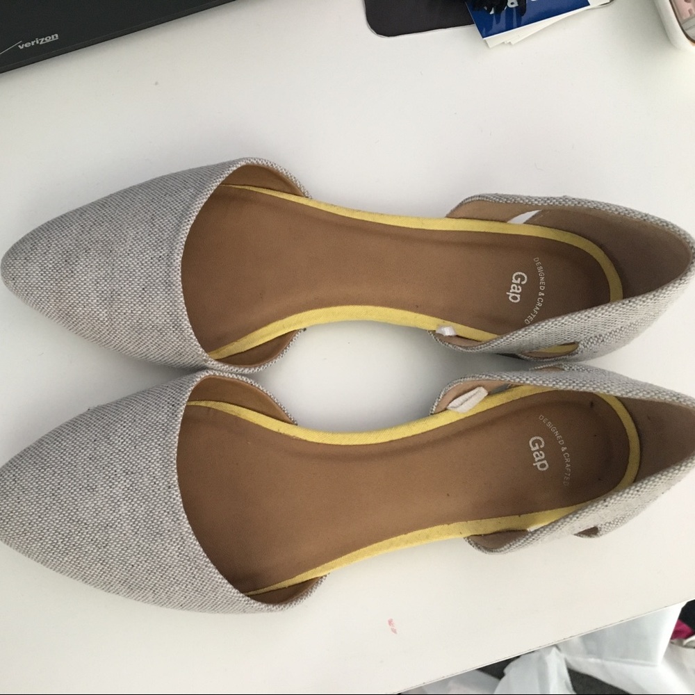 Gap tweed flats