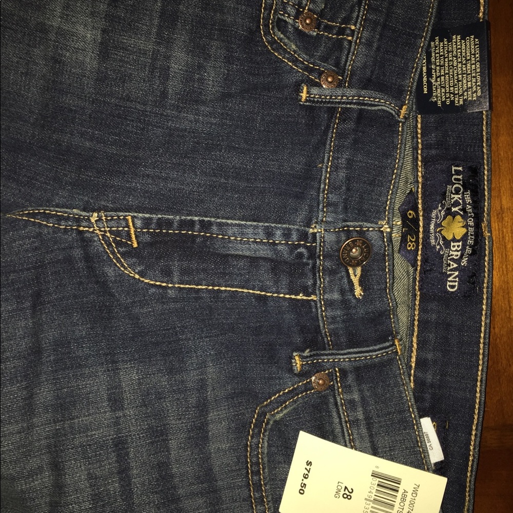 Lucky Brand: Sweet n Straight jeans