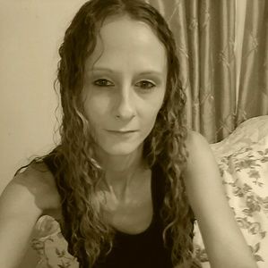 Meet your Posher, Libby