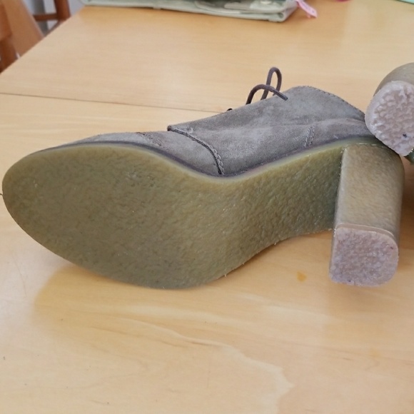 SOLD...Incredibly soft suede ZARA TRF boots - Picture 6 of 8