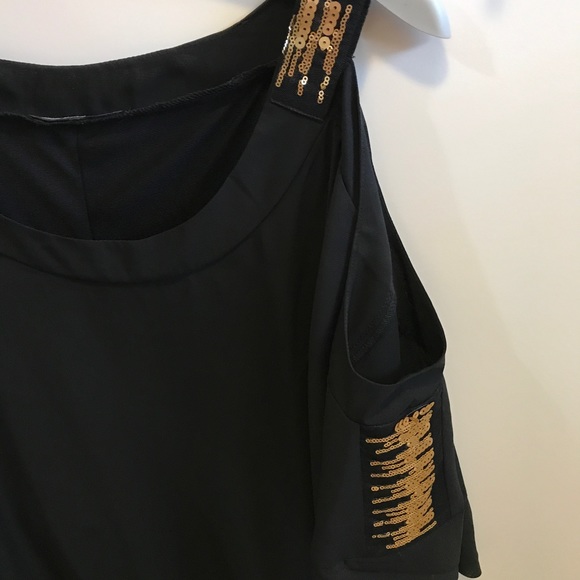 👚2XL - Picture 2 of 5