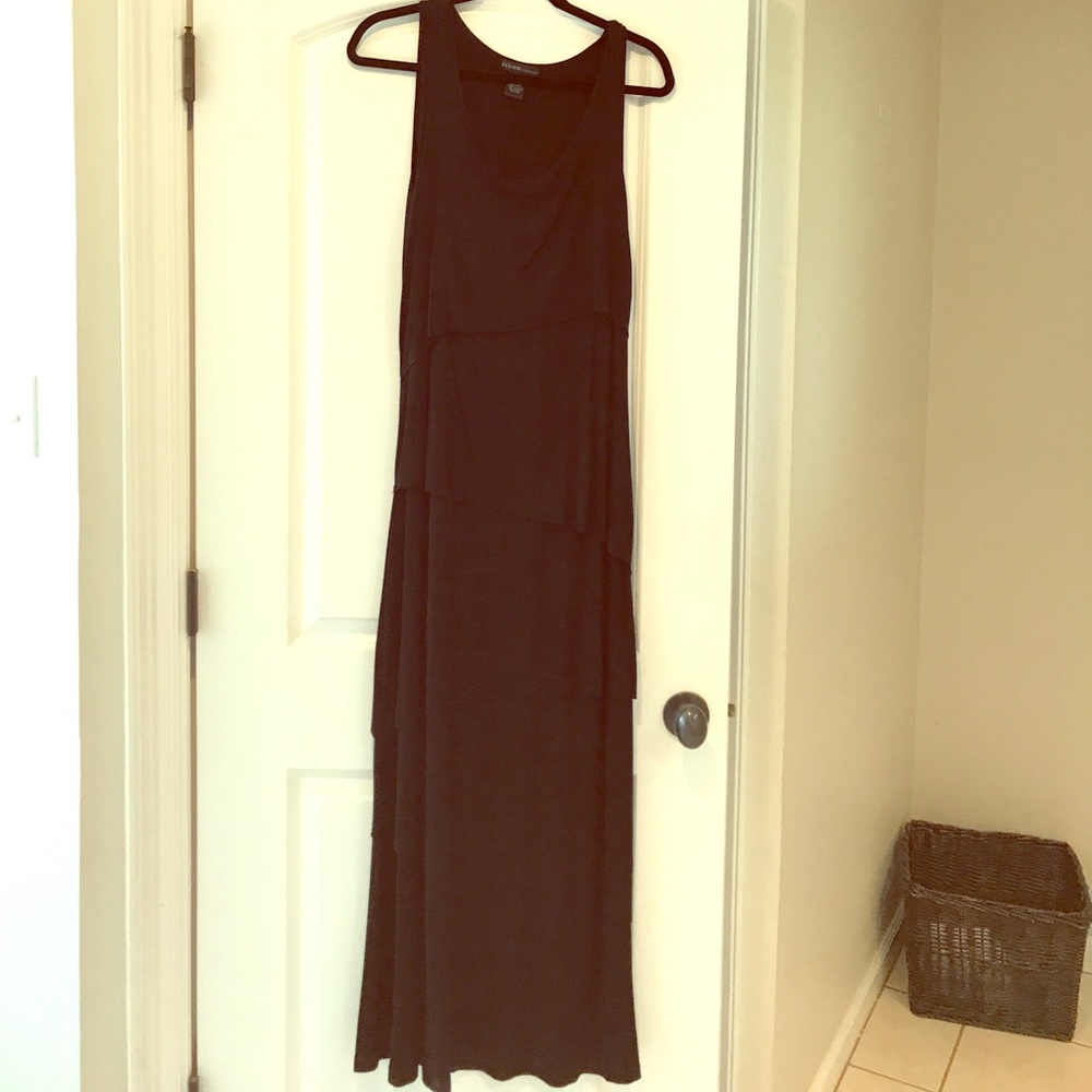 Long dress worn once!! Great layered look!