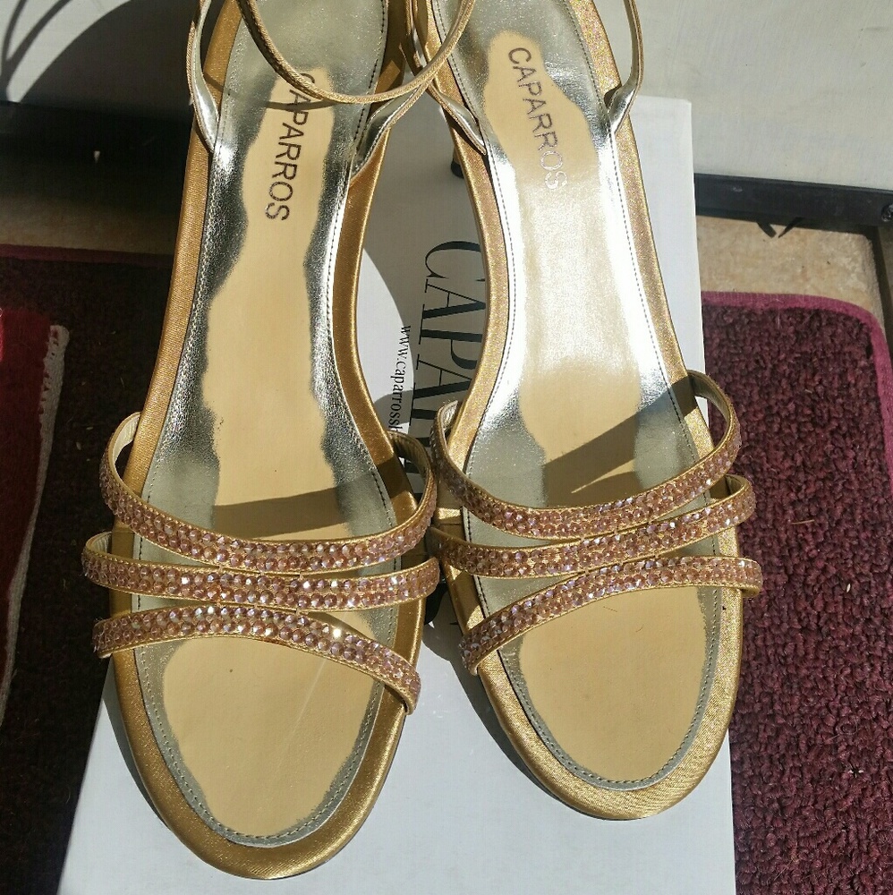 Women's dress sandals