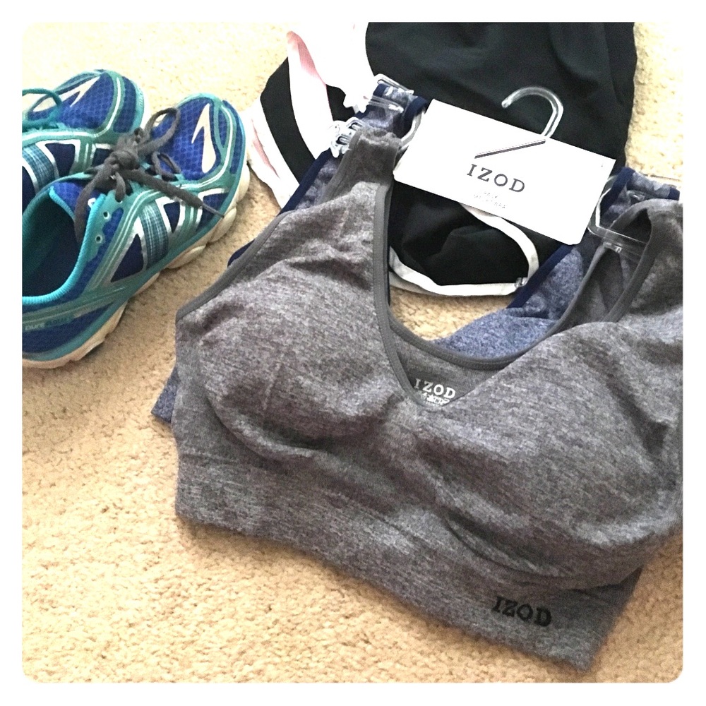 IZOD Sports Bra/Comfort Bra