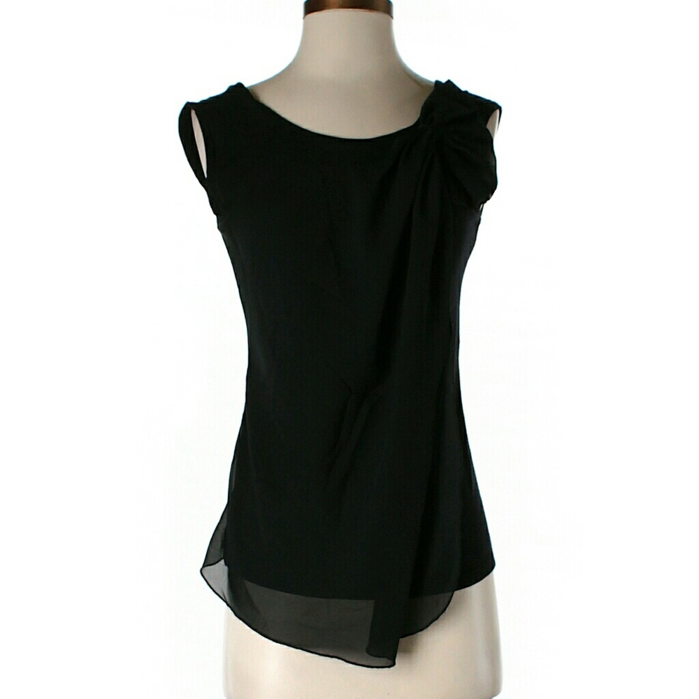 Black sleeveless top