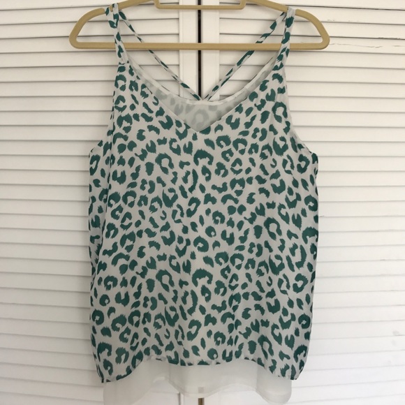 Leopard Print Layered Top - Picture 2 of 2