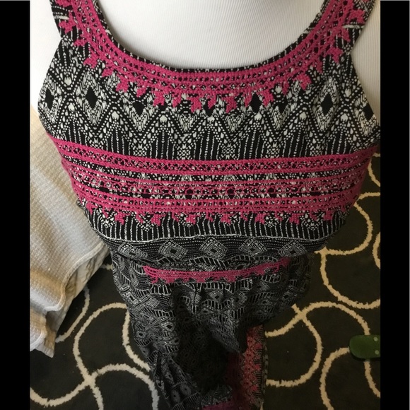 THML Embroidered Maxi dress - NWT - Picture 2 of 4